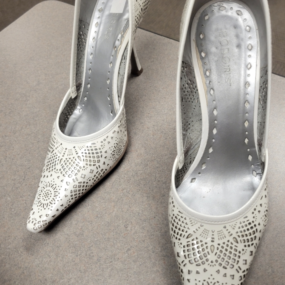 BcBgirls whits heels